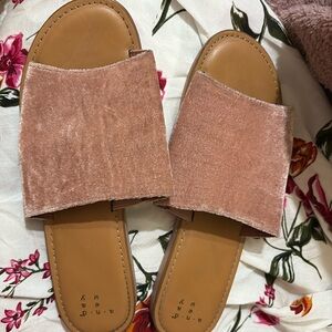MAUVE/ pinkish EUC MULES;  Velvety Mules Sz 8
